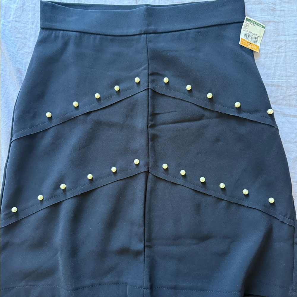 Chic Navy Pencil Skirt with Pearl Details